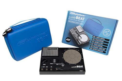 Stylophone Beat con Custodia per Il Trasporto - Macchina Ritmica compatta | 4 Kit di Batteria e 4 Suoni di Basso | Creatore di ritmi per Macchine ritmiche | Macchina per Loop di Batteria…