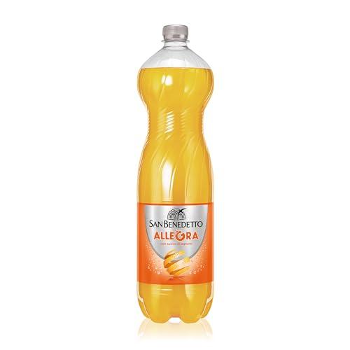 San Benedetto, Allegra, Aranciata, Bevanda Gassata, 1,5 ml, Dissetante e Frizzante, a Basso Contenuto di Zuccheri, con Fruttosio, Bevanda Analcolica