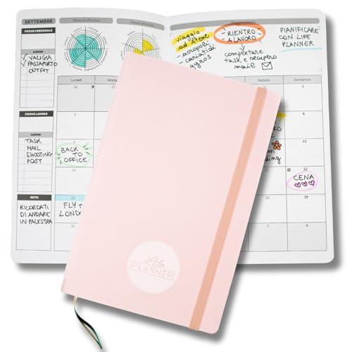 Life Planner, Agenda Motivazionale Made in Italy, Agenda 12 Mesi, da Gennaio a Dicembre 2026, Planner Settimanale e Mensile, Spazi Dedicati a Pensieri e Riflessioni (Pastel Pink, Piccola)