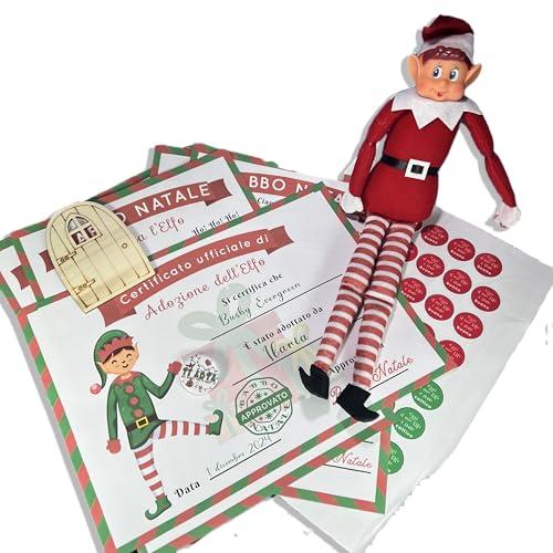 Kit dell’Elfo di Natale per bambini personalizzato spilletta con nome lettere di Babbo Natale certificato di adozione Calendario adesivi pupazzo spilletta porticina
