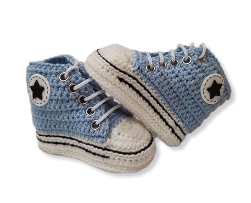 Scarpette tipoconverse vari colori bimbo bimba. Fatte a mano ad uncinetto in lana merinos. Neonato 0-3 mesi. Bootie handmade (celeste)