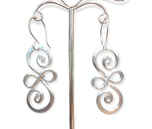 l'infinito!! Orecchini in alluminio martellati, anallergici. Interamente fatti a mano